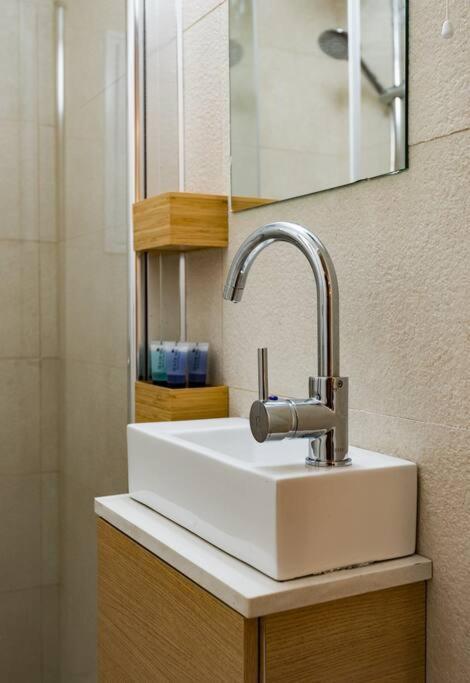 Ovadia Somech #1 Apartment Jerusalem Ngoại thất bức ảnh